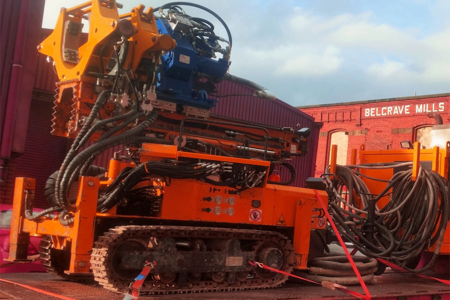 The Hutte HBR 203 is an extremely... - Mini Piling Plant Hire | Facebook