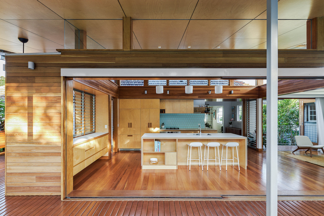 Mid-Century - The ‘Cummings House’ in Alderley, Queensland was ...