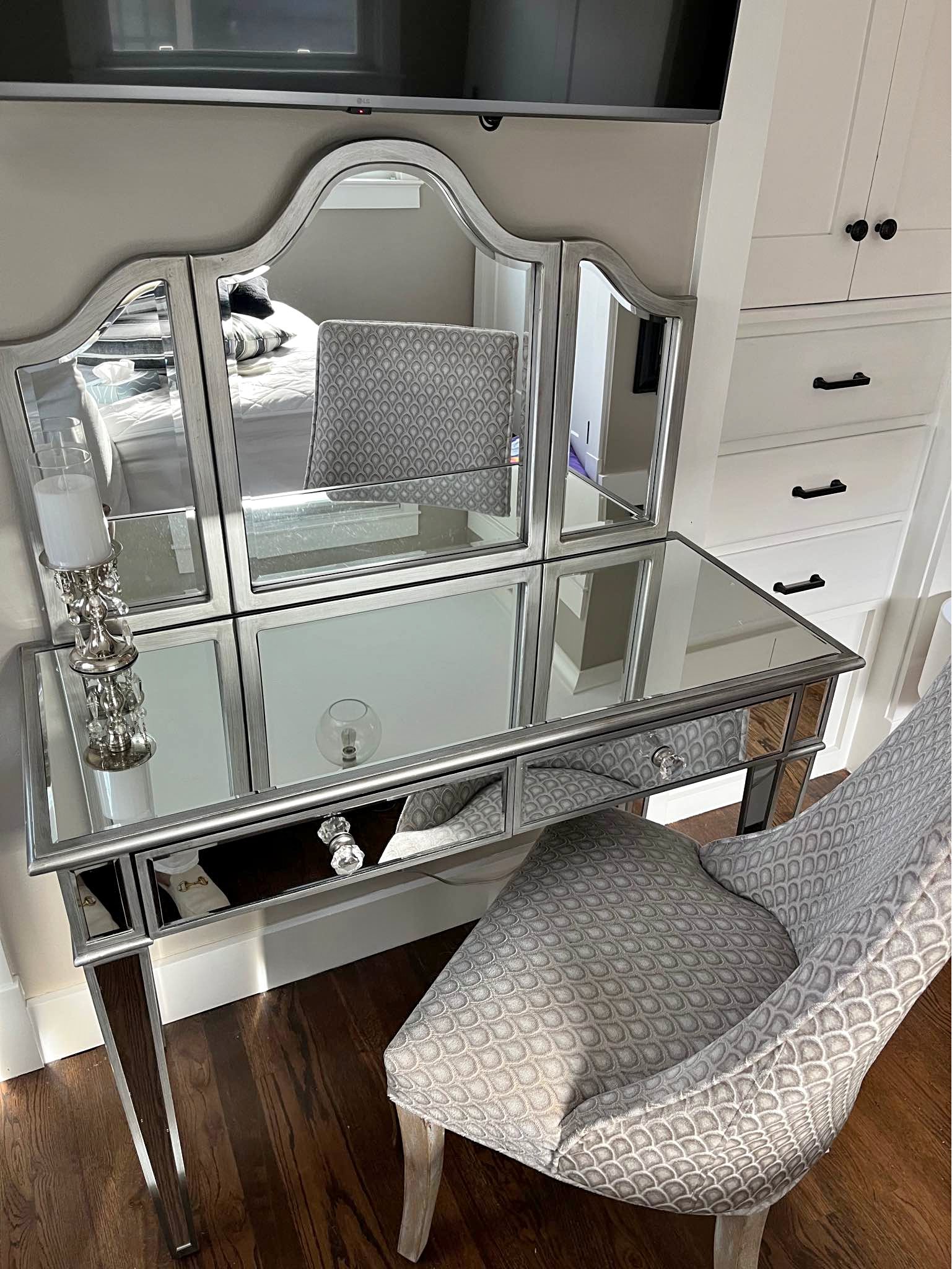 Mirrored Vanity Desk + Chair Set - Vanities & Makeup Tables - Meridian