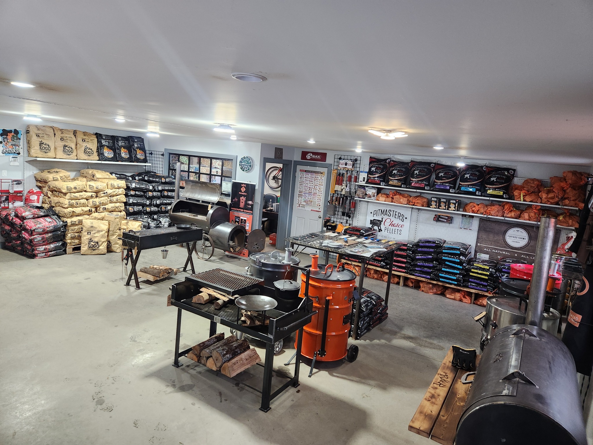 R&R Smokers | Quispamsis NB