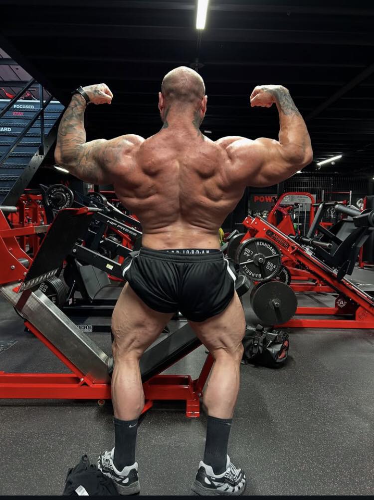 Bodybuilders Around The World: Jason Harris - open super Heavy