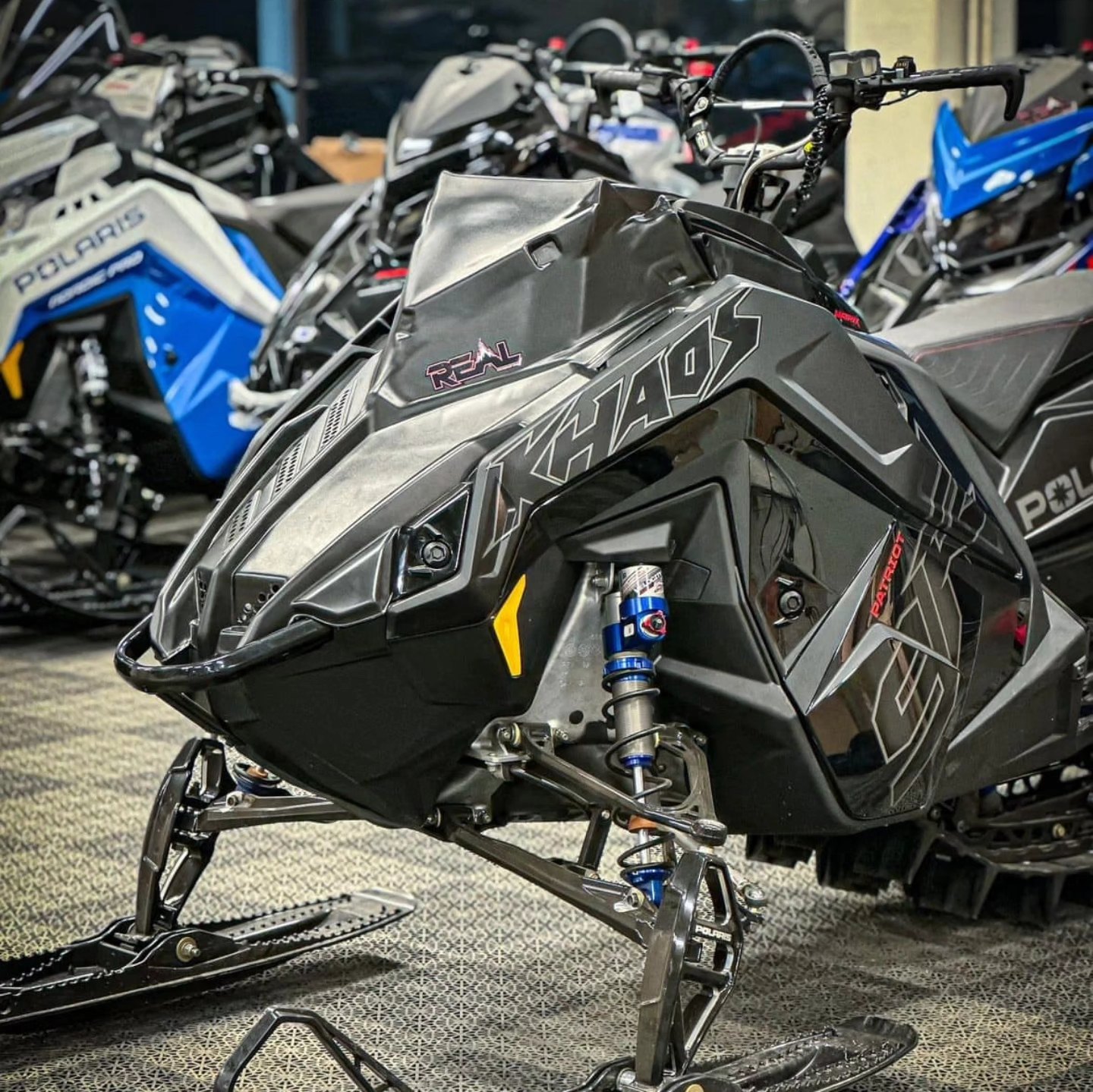 みか。 Hey all my snowmobile friends I have partnered up with a good