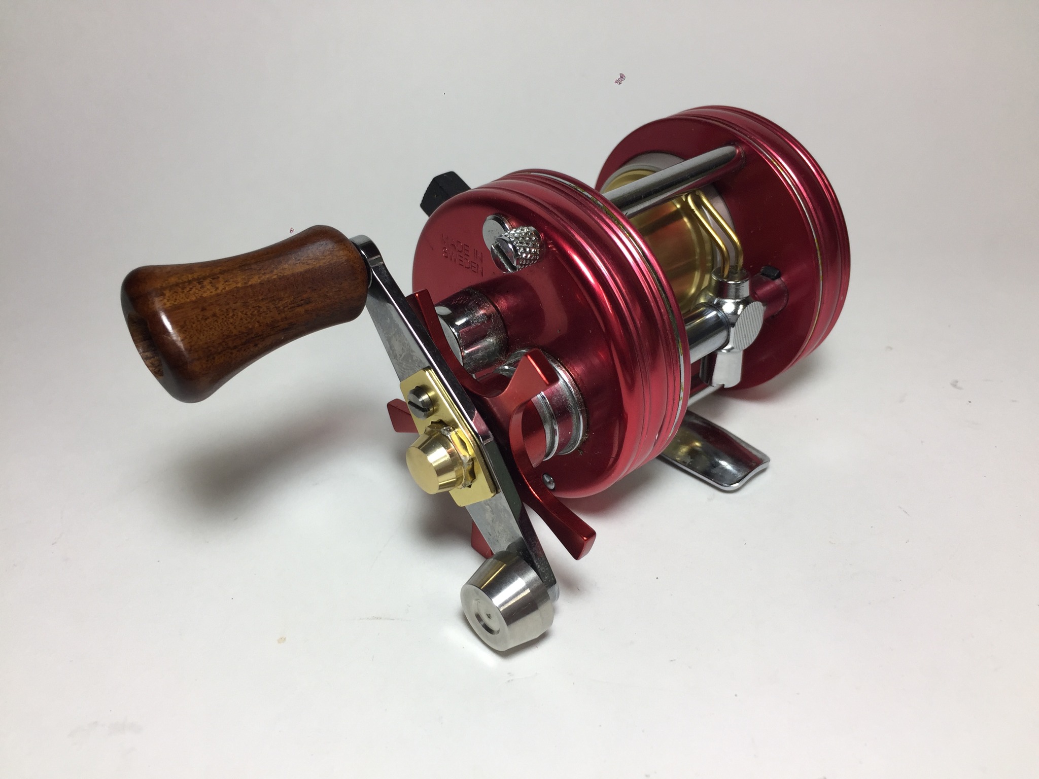Online Store, New Arrival! R5801) Abu Garcia Ambassadeur 2500C