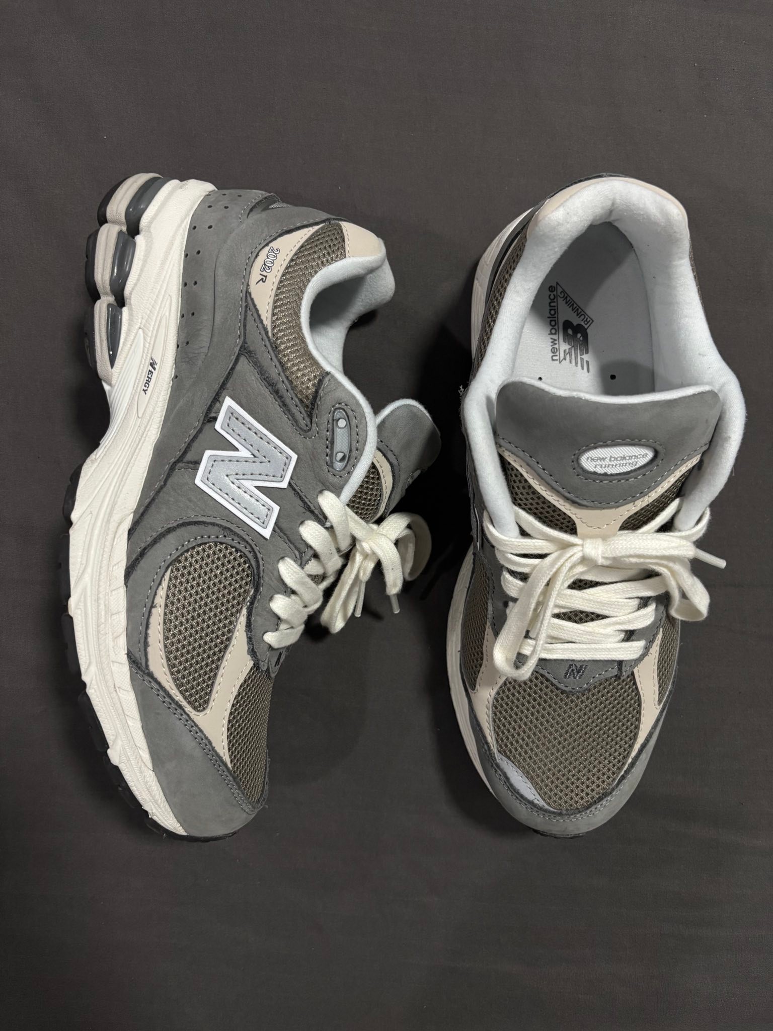 FOR SALE!!! New Balance 2002R Beige/Grey Price: 2,995 ✓ SRP 