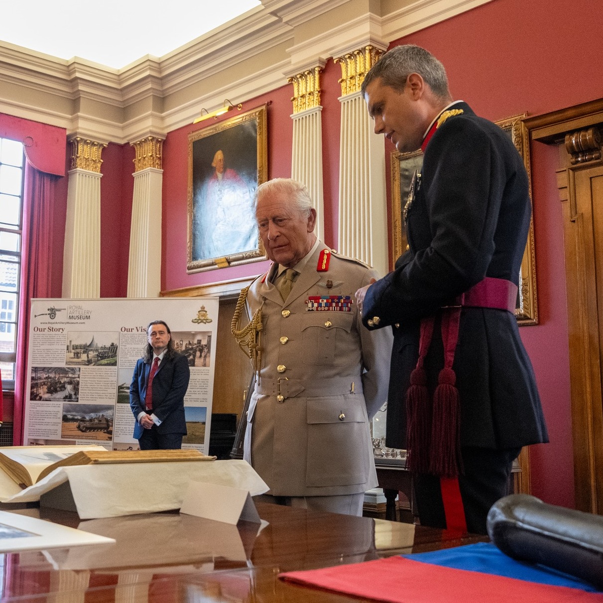 Royal - Captain General's visit: we have been sent some more photos ...