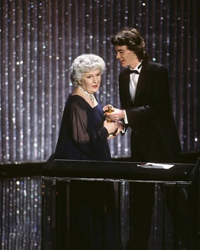 And Introducing Maureen Stapleton