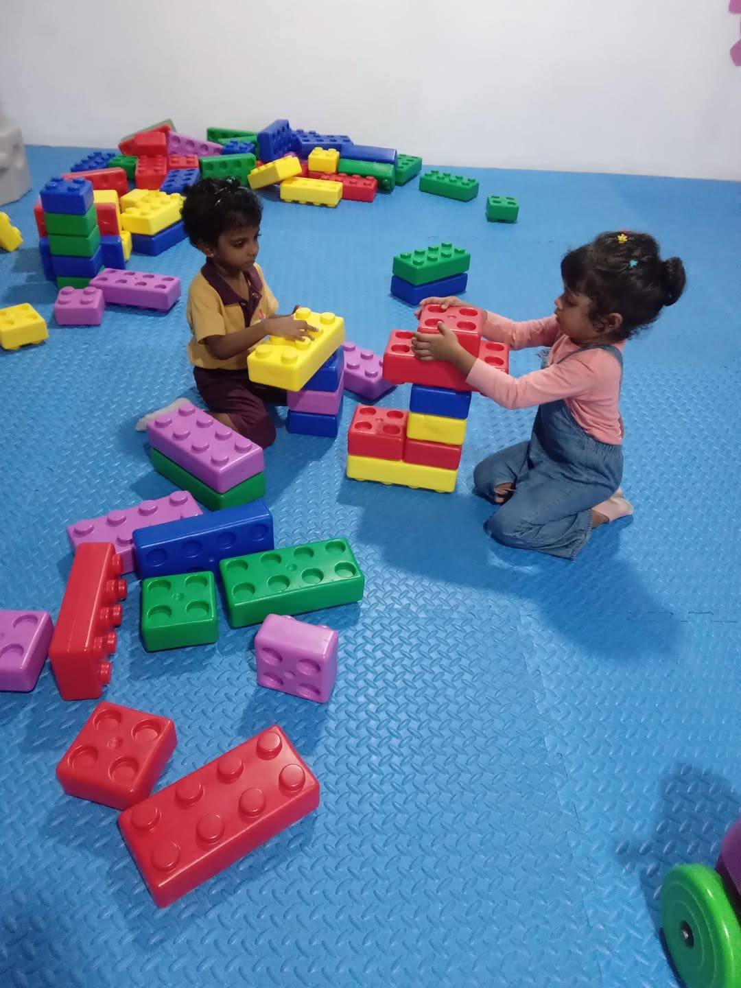 It's a Sunny Sunday ☀️ we are open... - Funfactory Colombo | Facebook