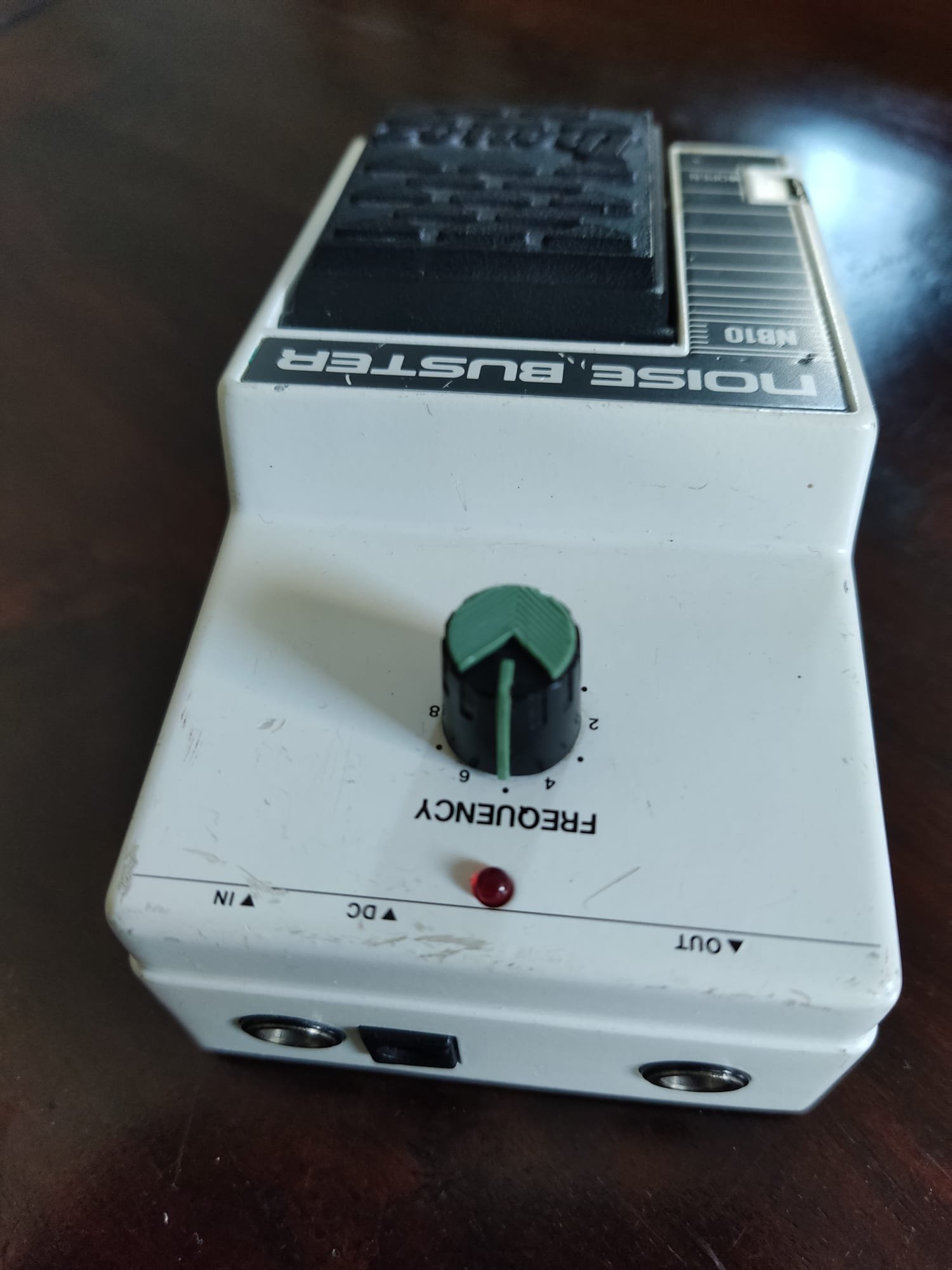 Where to place Ibanez NB10 Noise Buster in pedal chain?