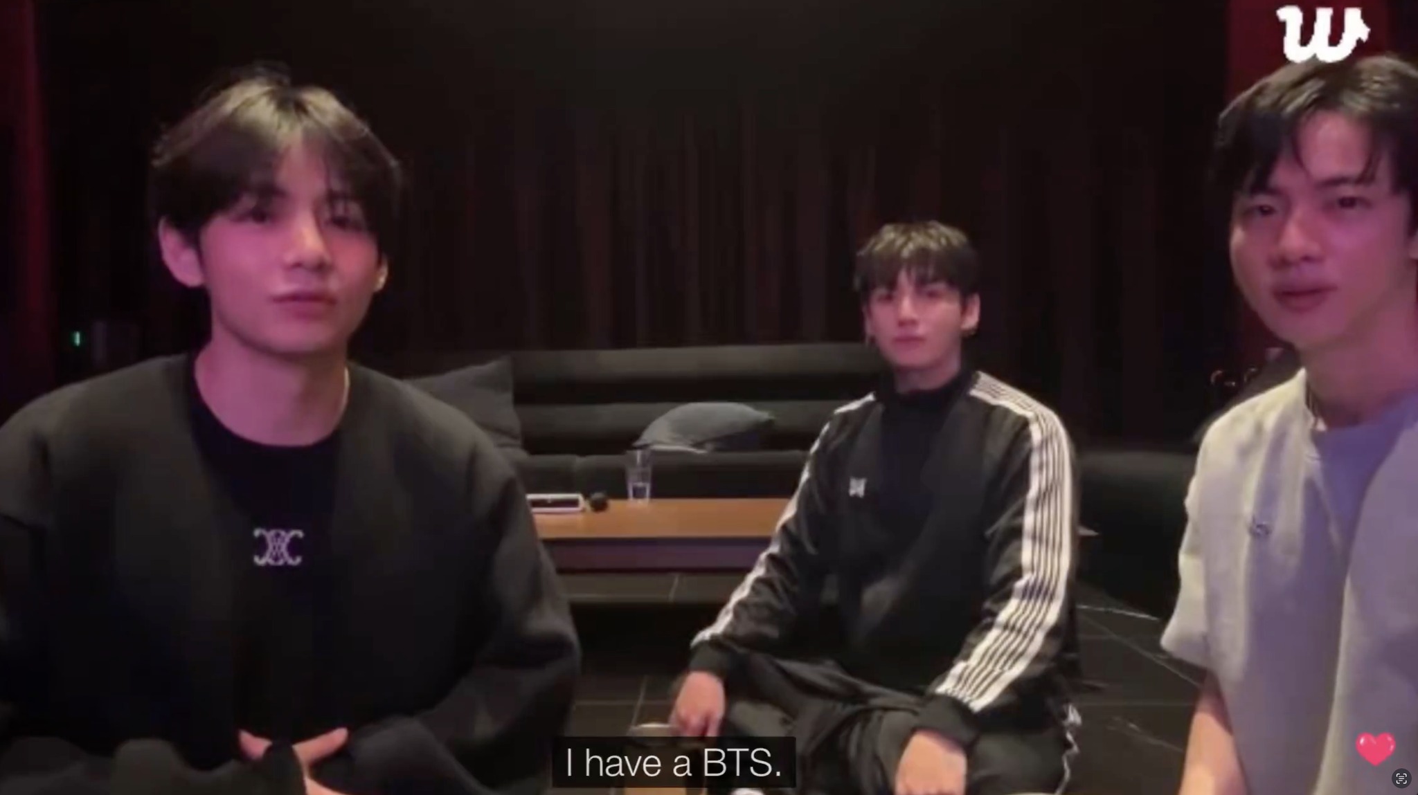 V, #JUNGKOOK & #JIN look so cute in their Live on Weverse earlier