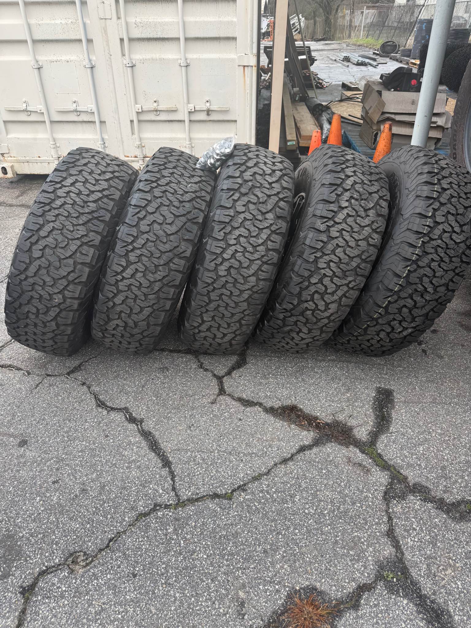 37x12.50r17 bf Goodrich ko2 raptor wheels and tires - Car Wheels, Tires ...
