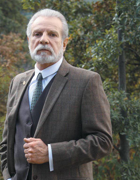 Happy birthday to the legendary Mexican actor Alejandro Tommasi who turned 68 yesterday 🥳🥳🥳🥳🎊🎉🎂 He is notable for his roles 🔹️Land of Hope Esteban Arteaga 🔹️ Quererlo Todo as Aaron Estrada 🔹️Laws