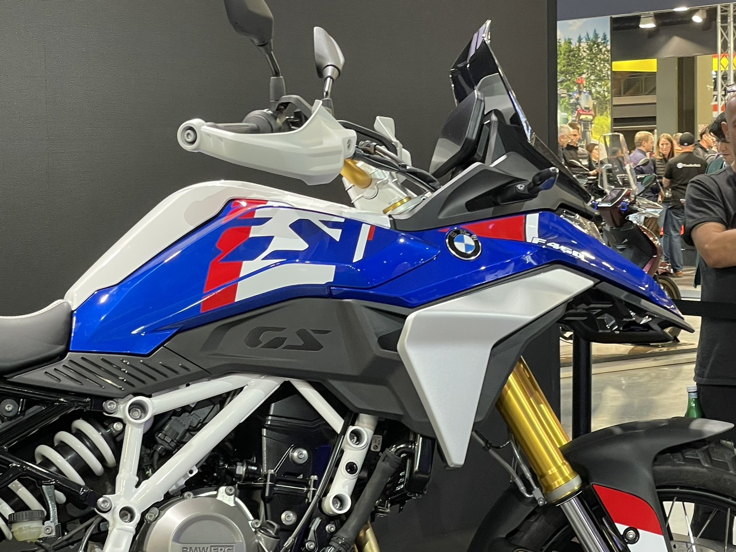 Moto7汽機車資訊 - 不可不知的機械小常識：YCC-I 可變進氣岐管系統 （請分享給你的朋友！） 在引擎轉速較低時，需要較大的進氣慣性、在 ...