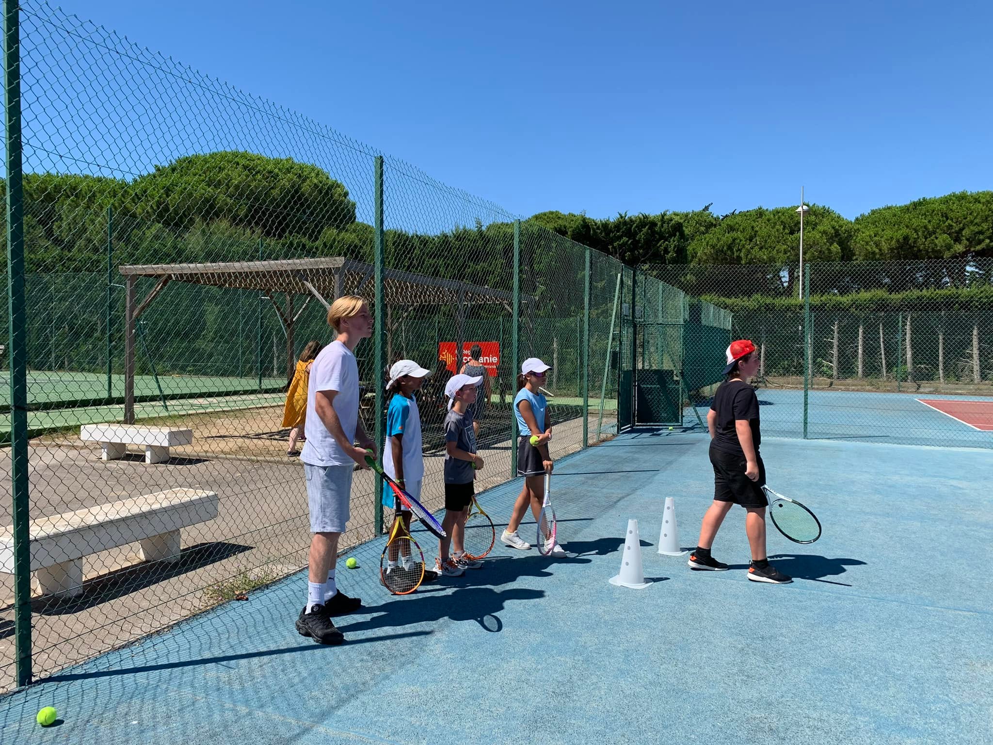 stages-tennis-padel-gruissan-gruissan