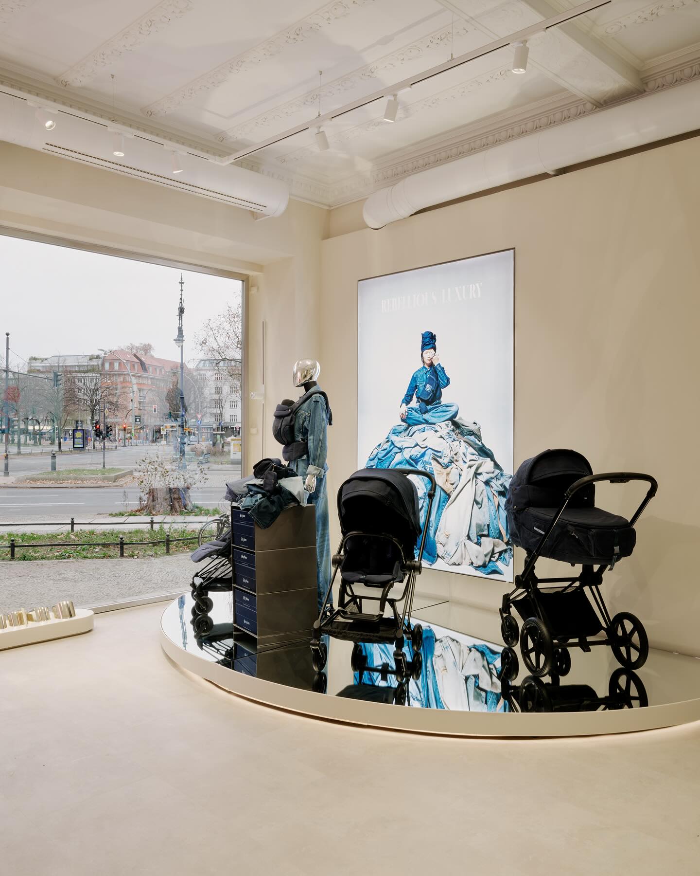 maxi cosi street + Baby Stroller-Height Adjustable Parent Handle Bar-Reversible & Flat Reclining Seat-One Hand Fold-Travel System Compatible-6 Months Warranty-For 0 to 4Y (Upto 22 Kg)-Black-Extra 5% Off – duckduckbaby Rental period:27 days Winged helmets–beautifully crafted, decorative MacKinnon installation is fast
