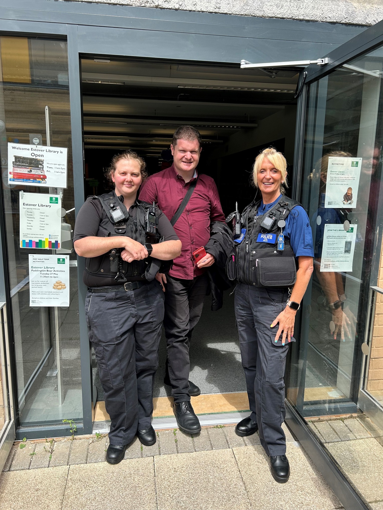 Plymouth - 📚👮‍♂️ Come and meet your local neighbourhood policing team ...