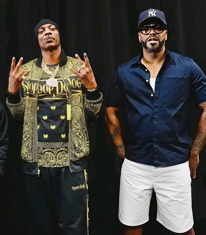 Two legends. 👑👑 Usher | Snoop Dogg