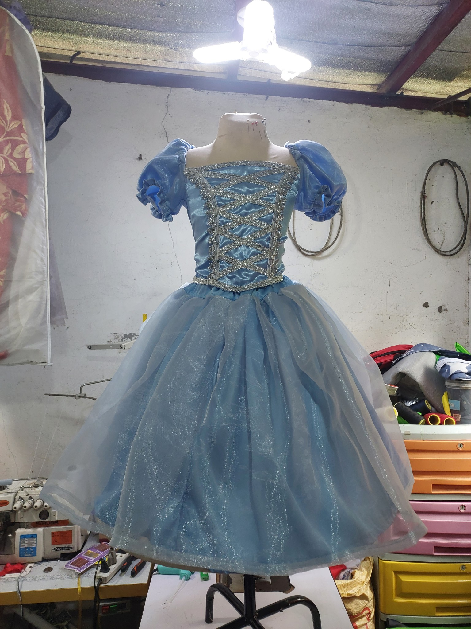 Cinderella 5 to 7 yrs old.. Pm for more details