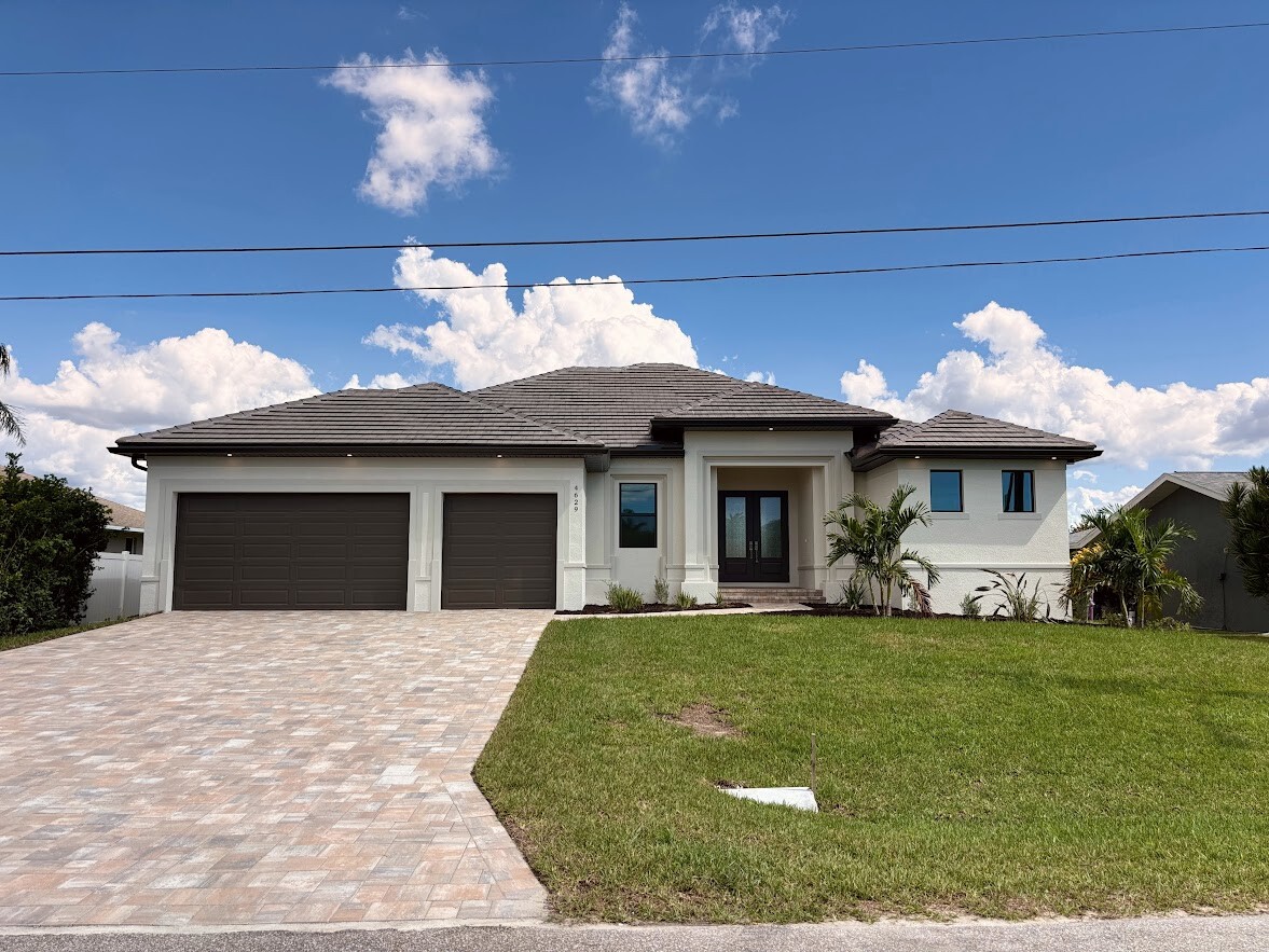 Niska Gazlay Frey & Son Homes | Cape Coral FL