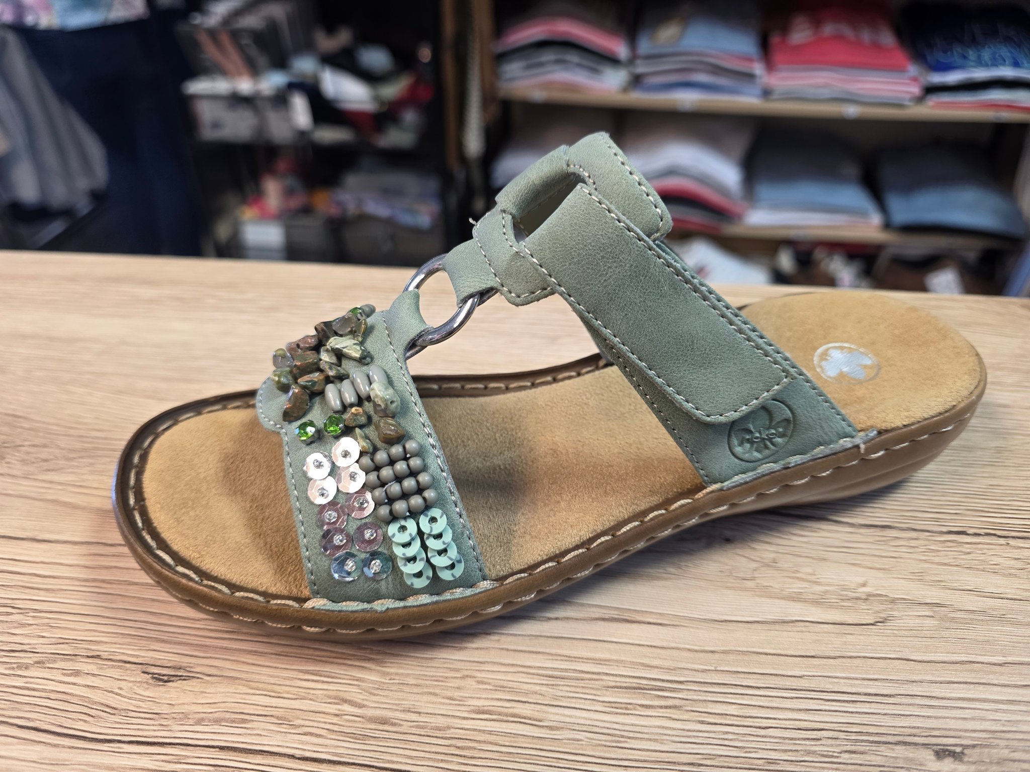 MÓDI DIVAT Női és Férfi divatáru,táska,cipő TARA - MYA Fashion ...
