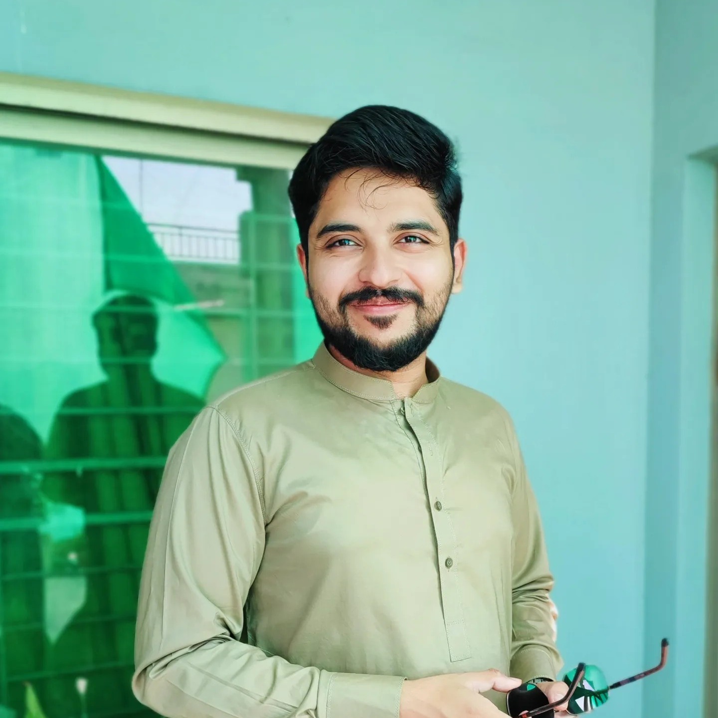 Raja Usman Rashed Adv