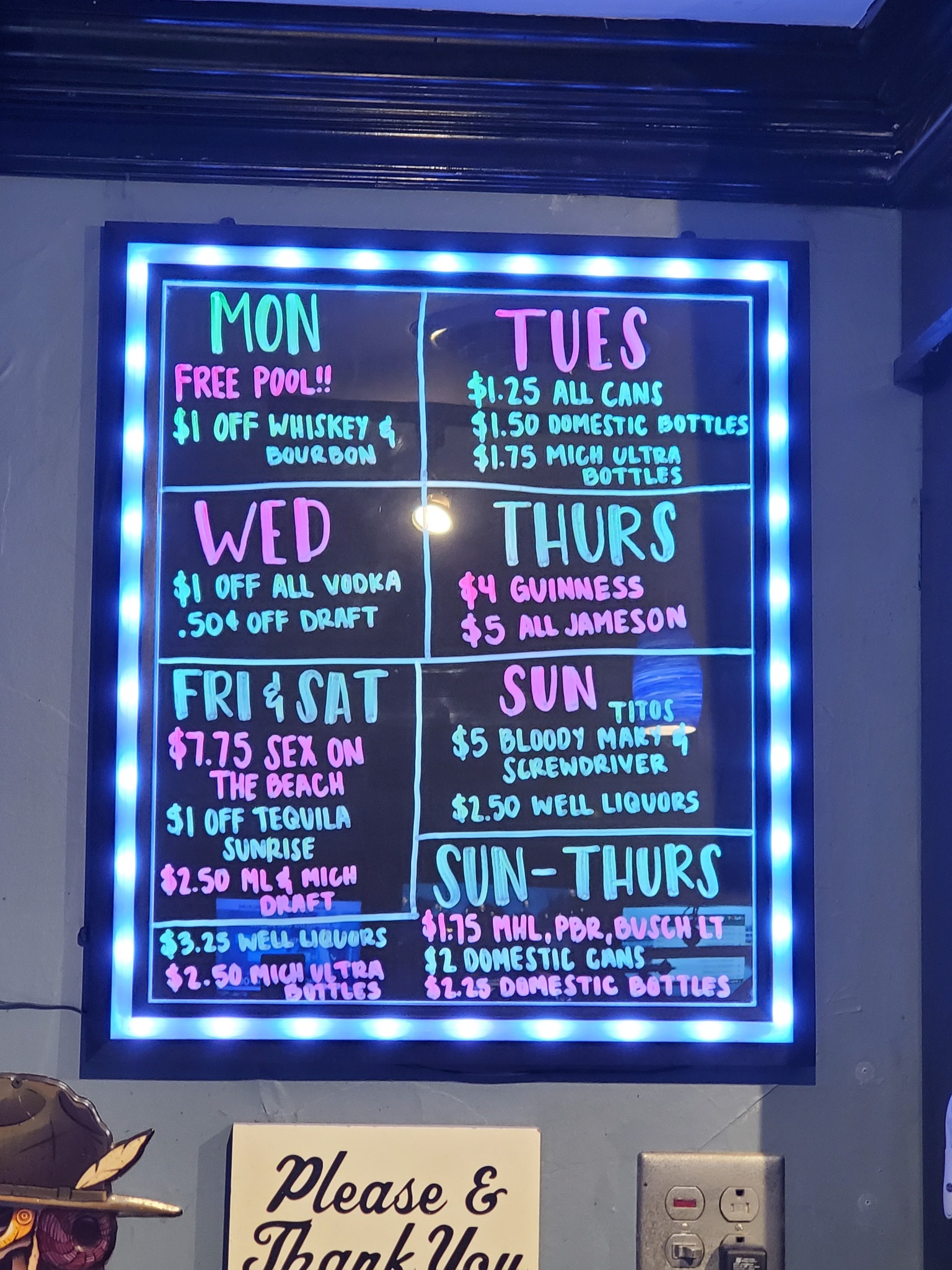Hideaway Lounge | Jacksonville NC