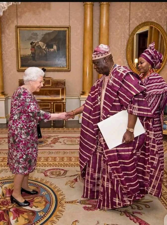 Merchant - Queen Elizabeth II Receives Nigeria’s High Commissioner ...