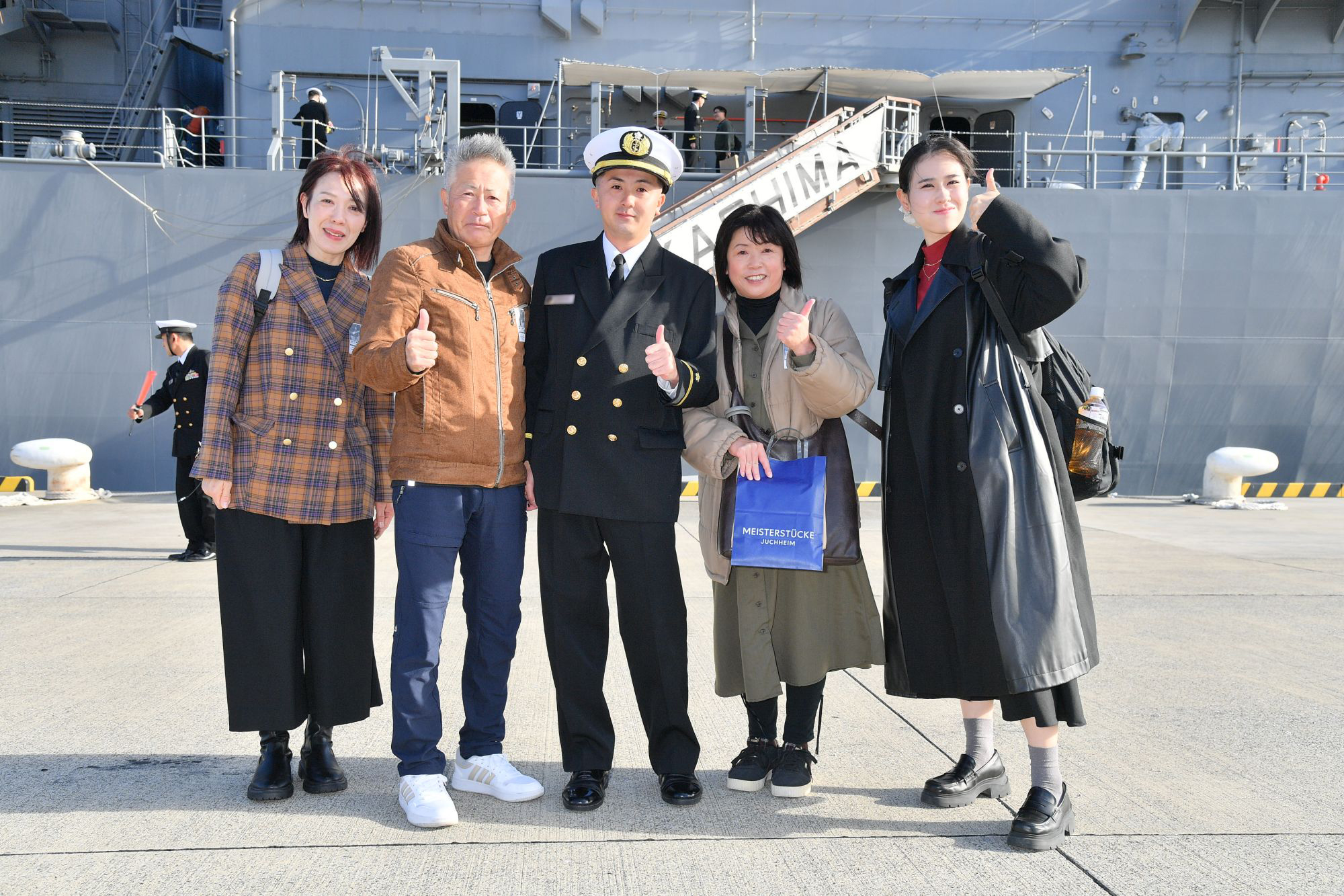 11月12日、練習艦 #かしま #しまかぜ が、半年にわたる #遠洋練習航海 