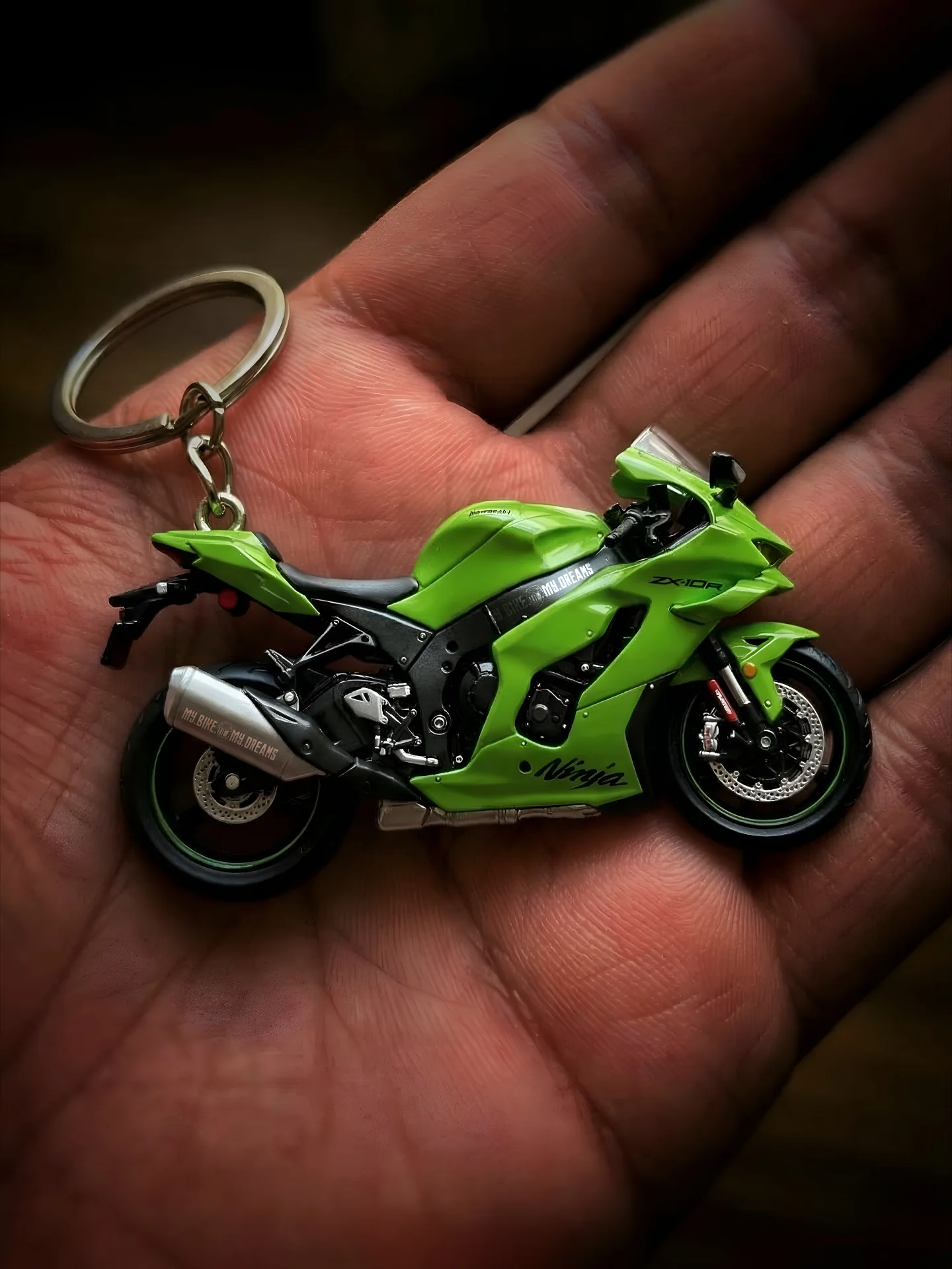 2026 Zx10r Keychain 💚 . A Creation by @my.bike.my.dreams (Ai