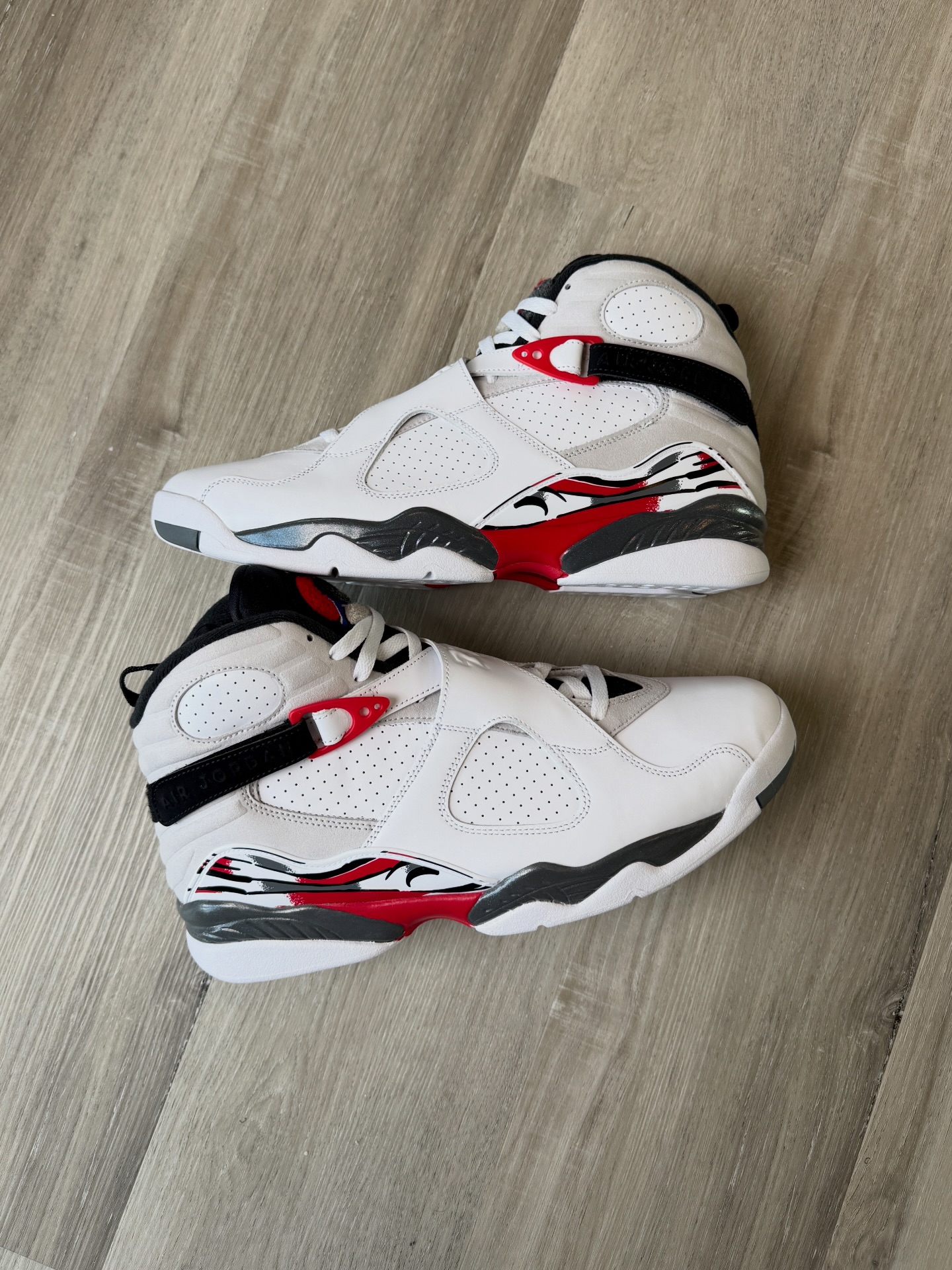 Air Jordan 8 Bugs Bunny 2025 Full review out now ??