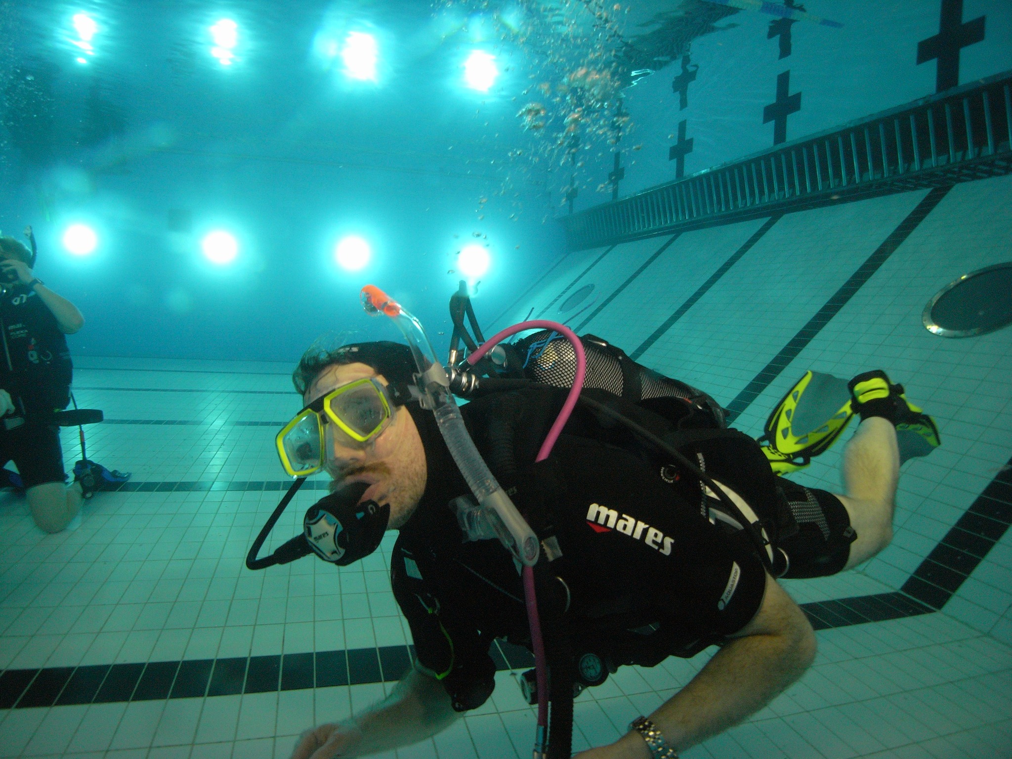 Växjödyksport - Härligt Dyk pool pass i dag ! =) Ow kurs och torrdräkts ...