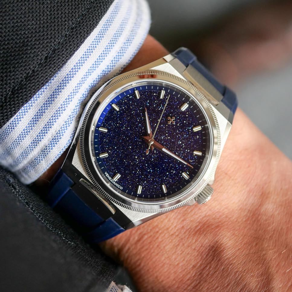 Montre à Aiguilles FE 7221 - Trotteuse Centrale Noire, Sans Marque, Neuve Sans étiquette
