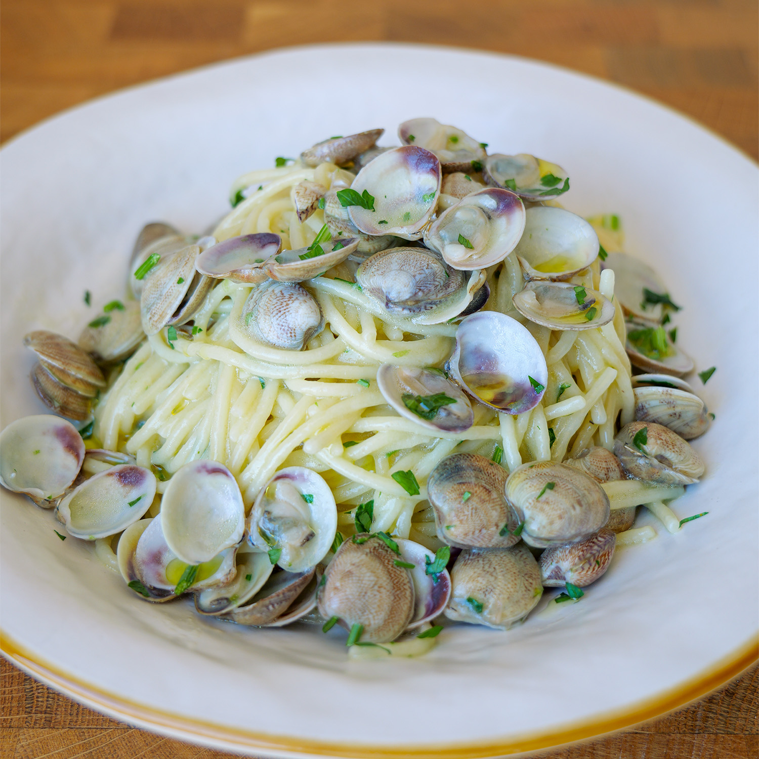 SPAGHETTI VONGOLE (My Dad's recipe) Taste the flavours of the sea