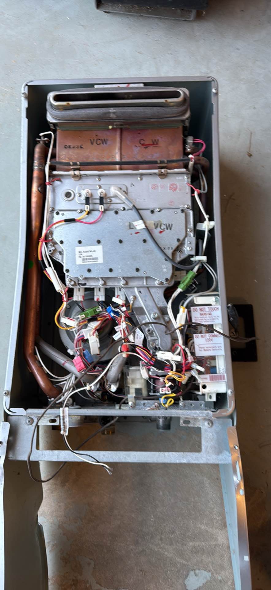 Used Rinnai RL94e tankless exterior hot water heater - Space Heaters ...
