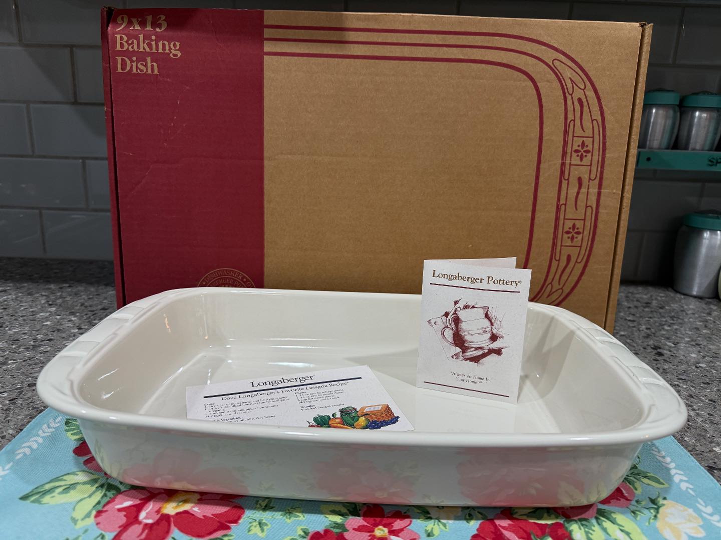 SOLD ❤️ FOR SALE! 1990s LONGABERGER 9x13” BAKING DISH is NEW IN  display picture 1