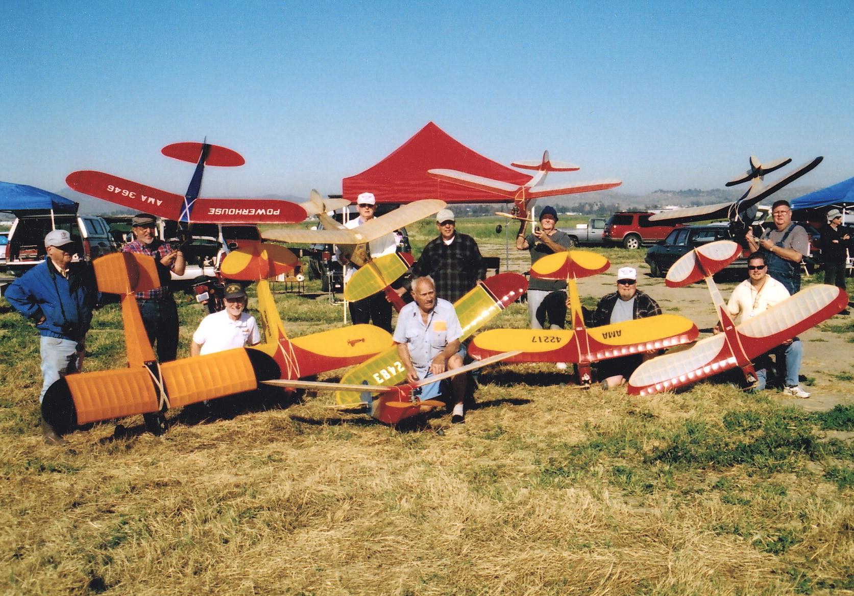 Sky Bench -... - Sky Bench - Laser-cut RC sailplane kits