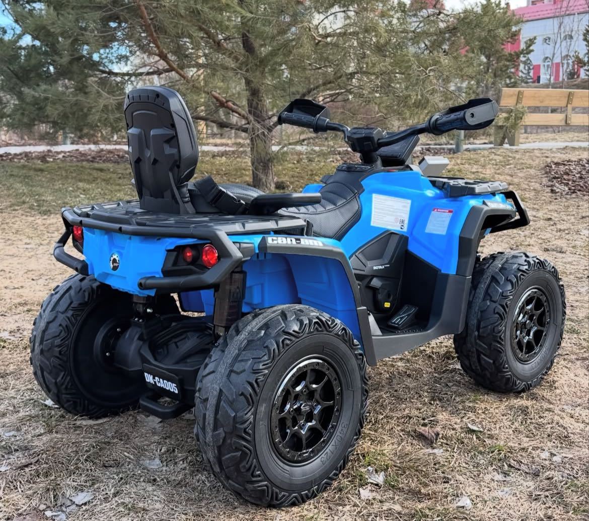 Quad Elettrico Bambini 24V 2 Posti – CanAm Renegade ATV Con 4 Motori, Gomme EVA, Sedile Pelle, Luci LED E Multimedia (Blu)