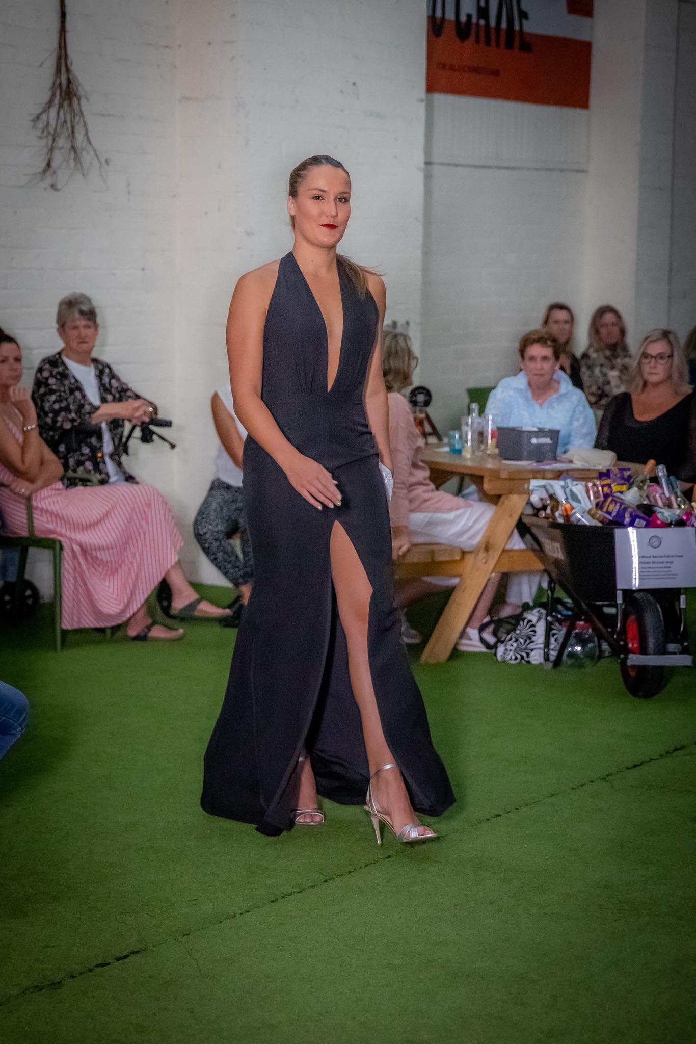 Sue Rees Modelling & Deportment Academy - Fashion Night @yeltuor with ...
