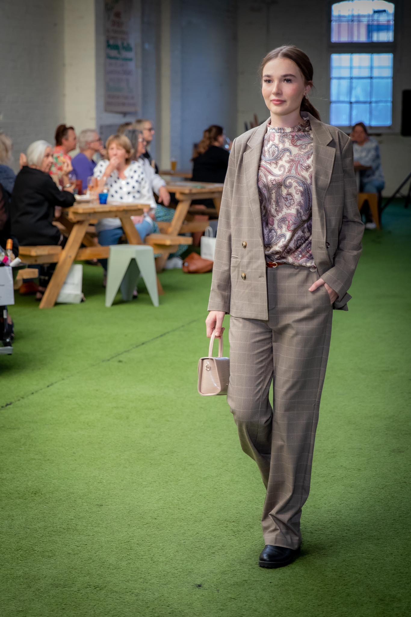 Sue Rees... - Sue Rees Modelling & Deportment Academy