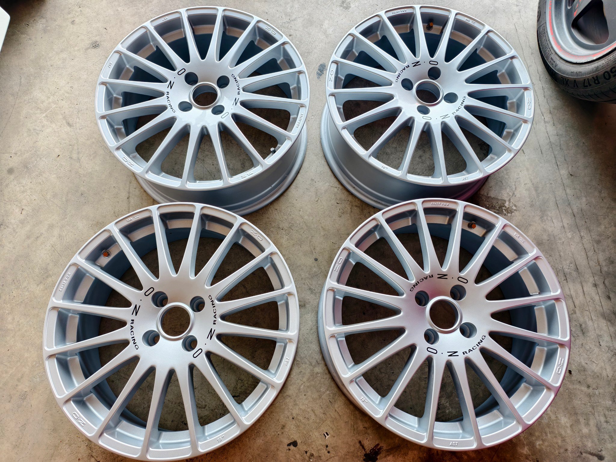ทำสีล้อแม็ก ซ่อมล้อแม็ก KB garage | Nonthaburi