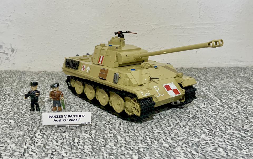 COBI – Panzer V Panther Ausf.G « Pudel » – 1133 Pièces – Échelle 1:28 – Avec 2 Figurines – Collection Historique