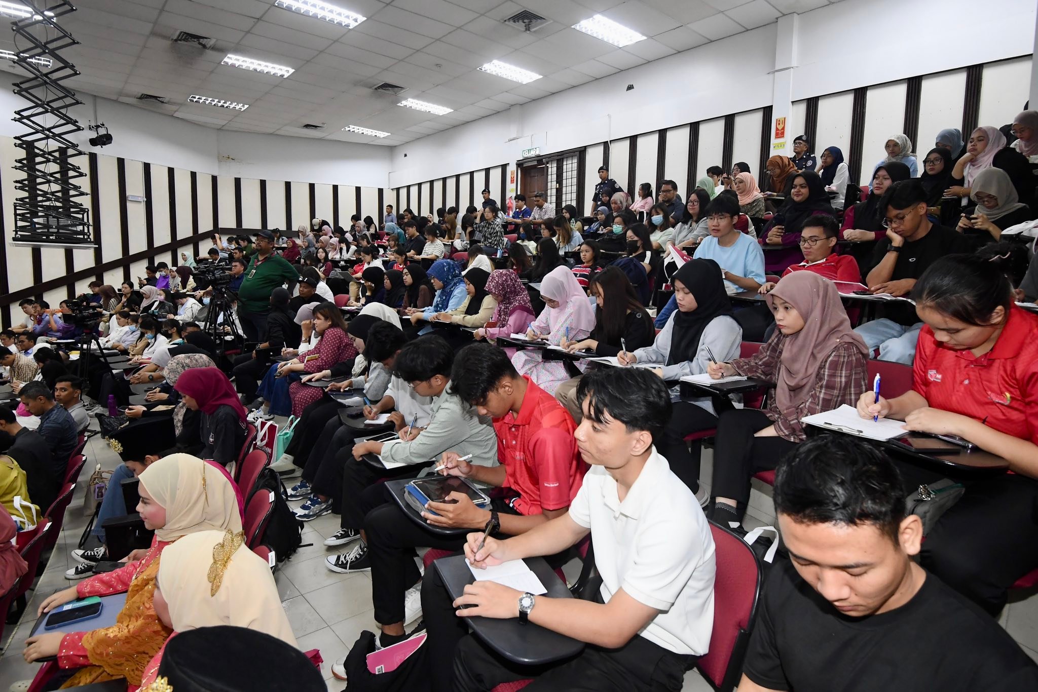Universiti Putra Malaysia - MAKLUMAN KAEDAH PENYALURAN MAKLUMAT KEPADA ...