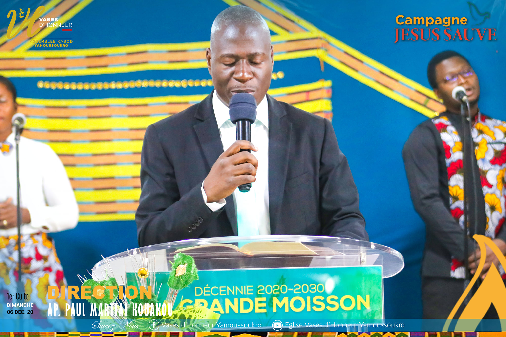 Eglise... Eglise Vases D'Honneur Yamoussoukro Centre KABOD