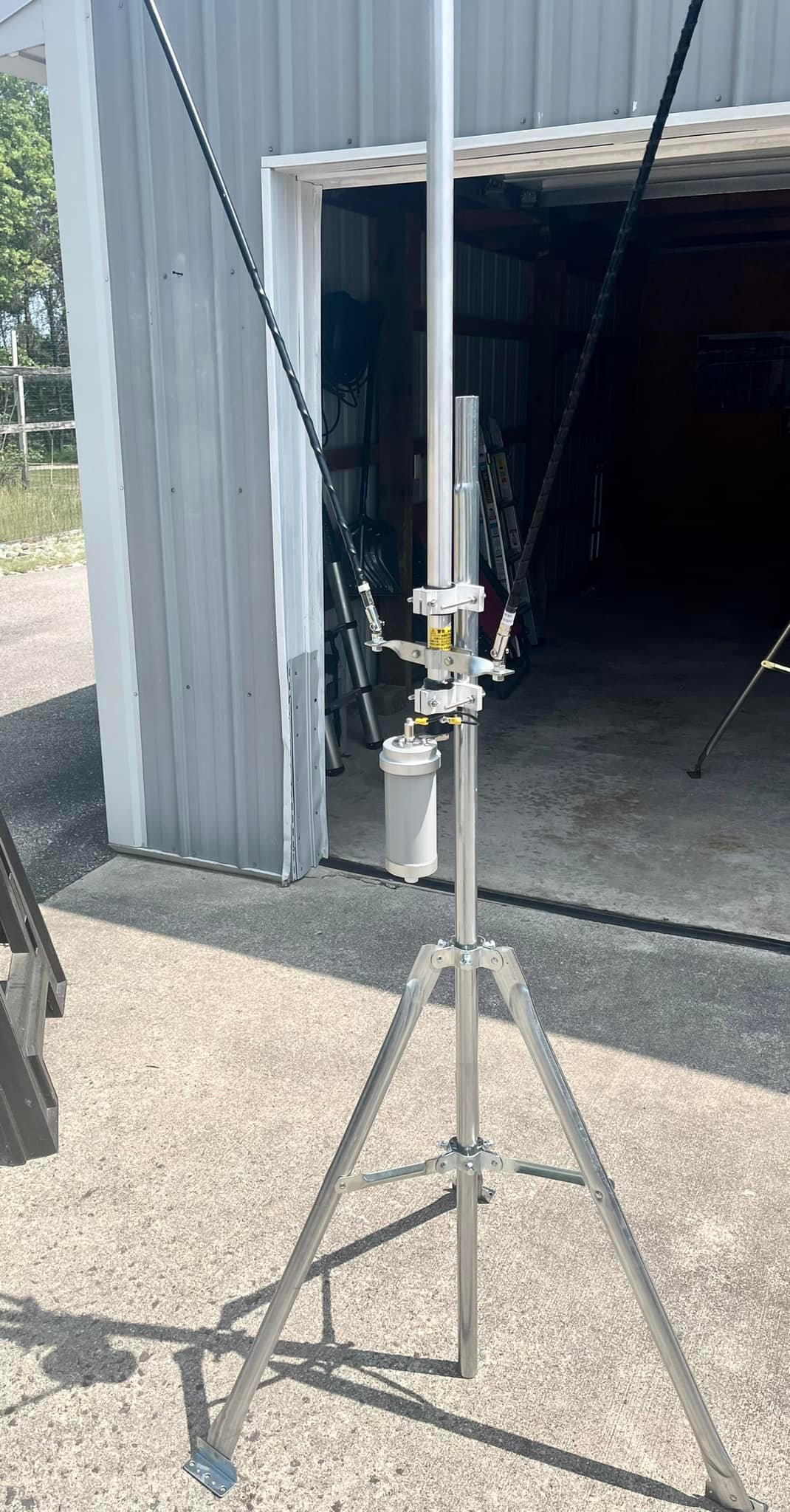 3FT Galvanized Antenna Tripod Mount for Satellite Dishes