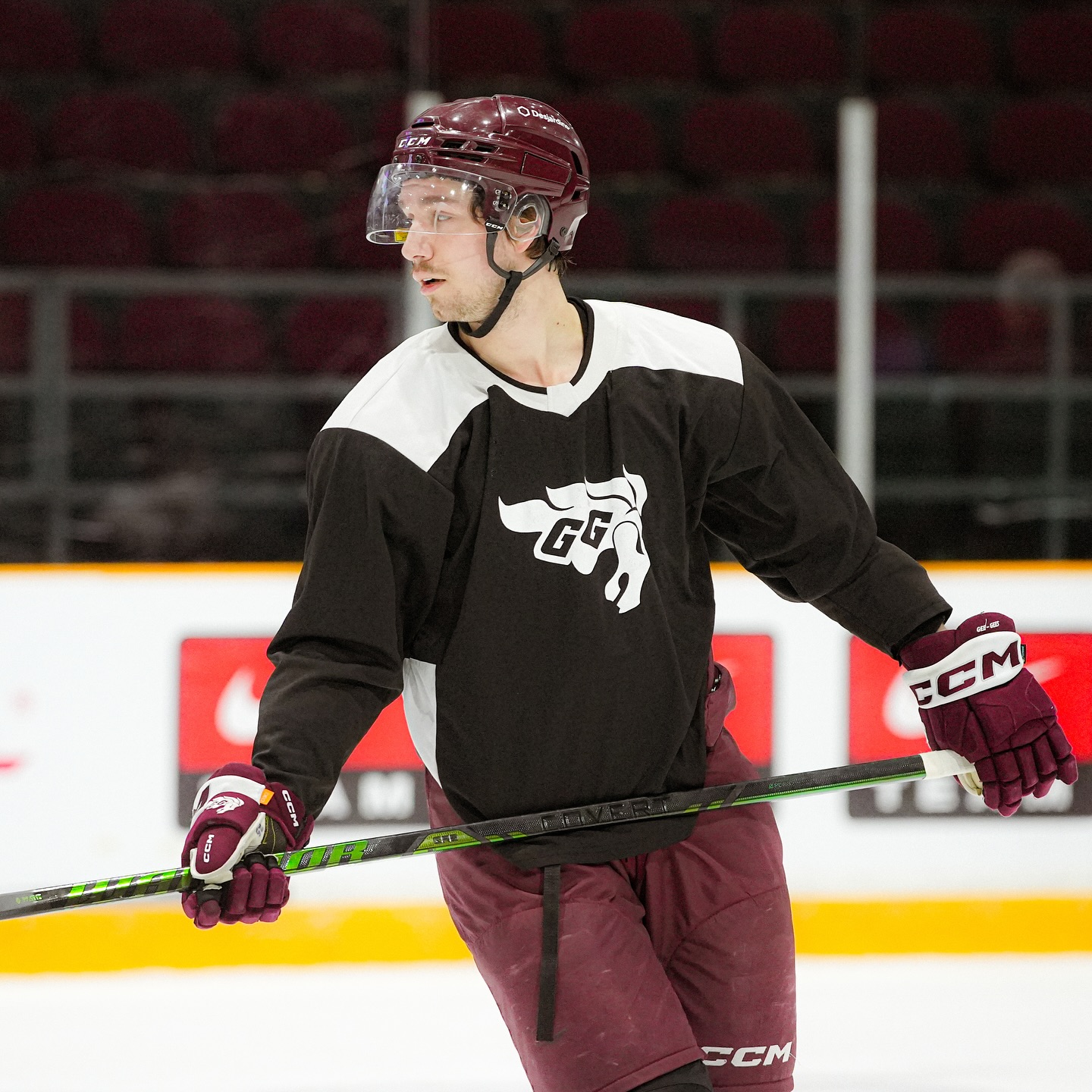 uOttawa Men's Hockey added a new... - uOttawa Men's Hockey