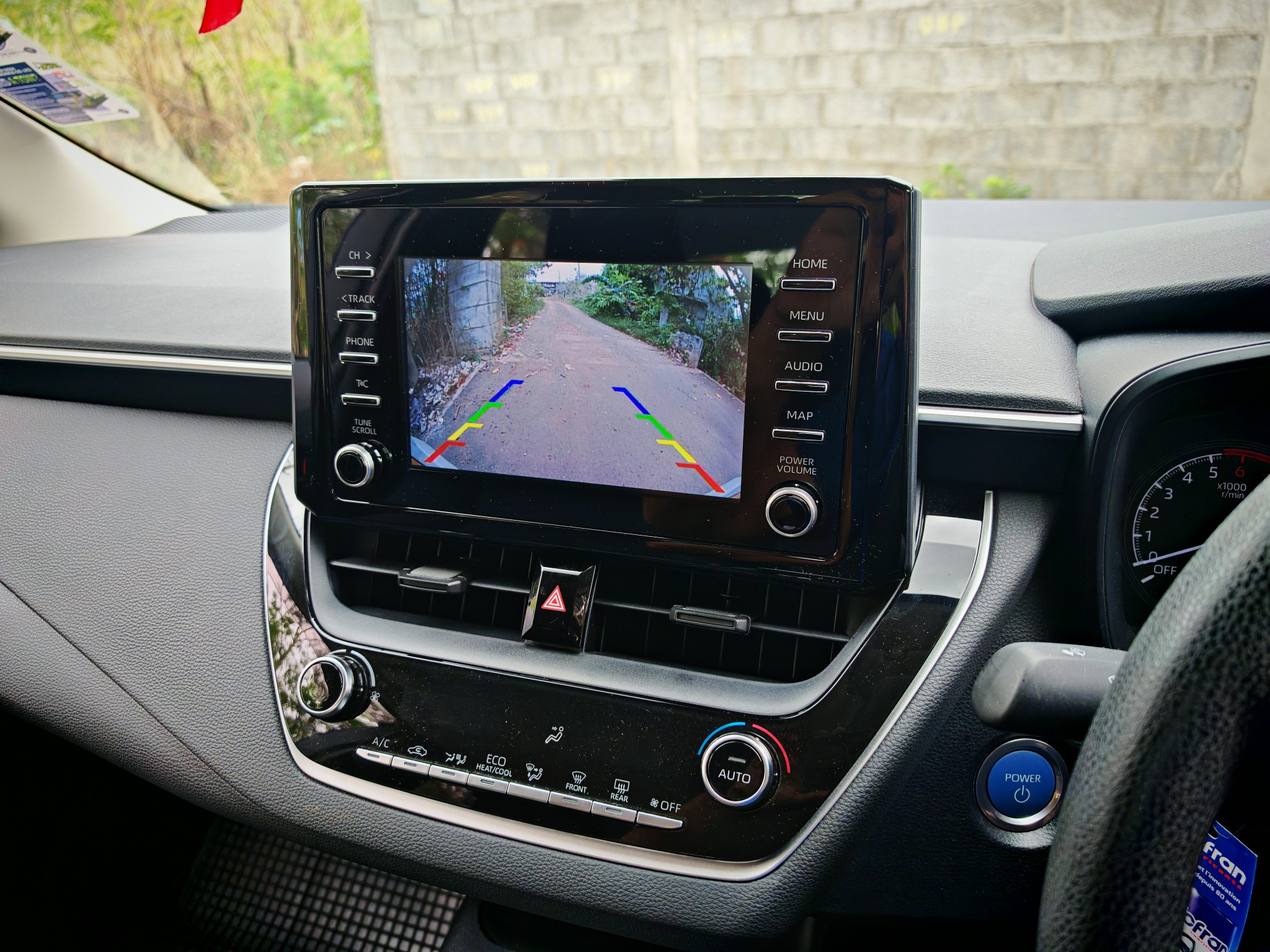 Toyota #nszt #w62g reverse line setup - backup camera setup We did 