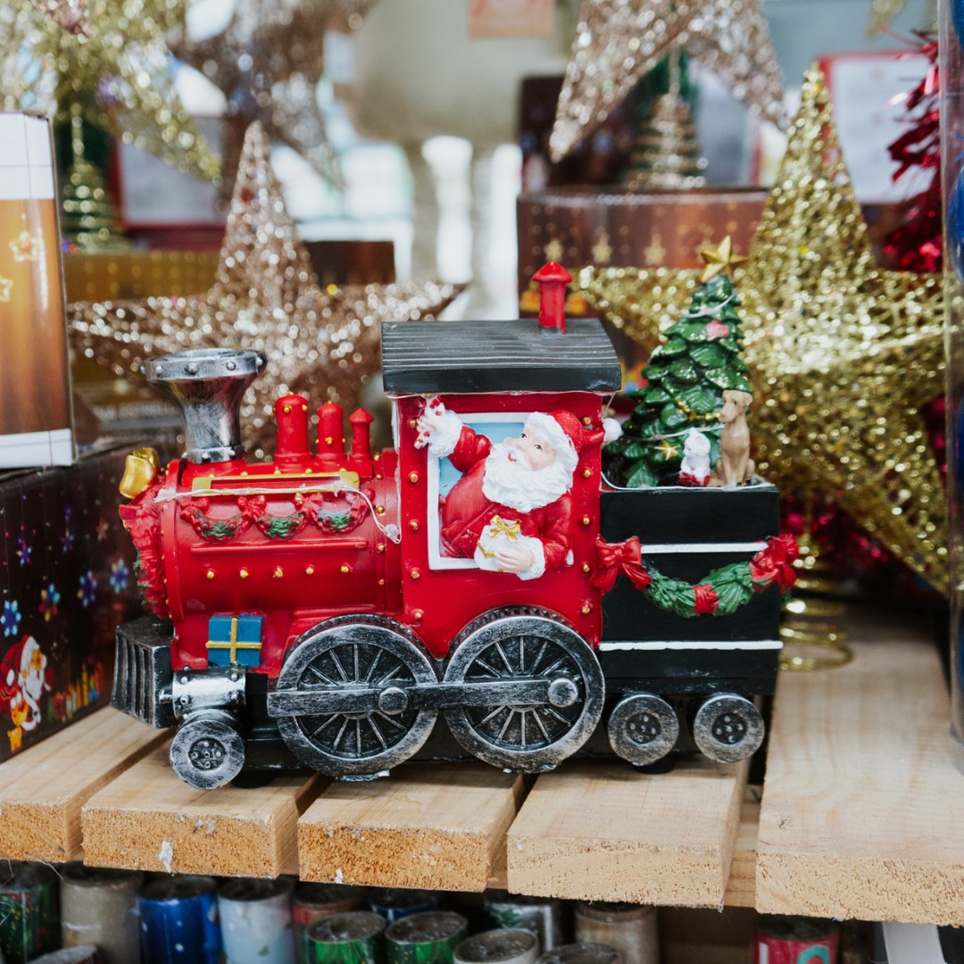 Bring the Christmas spirit to your home with this beautiful hand