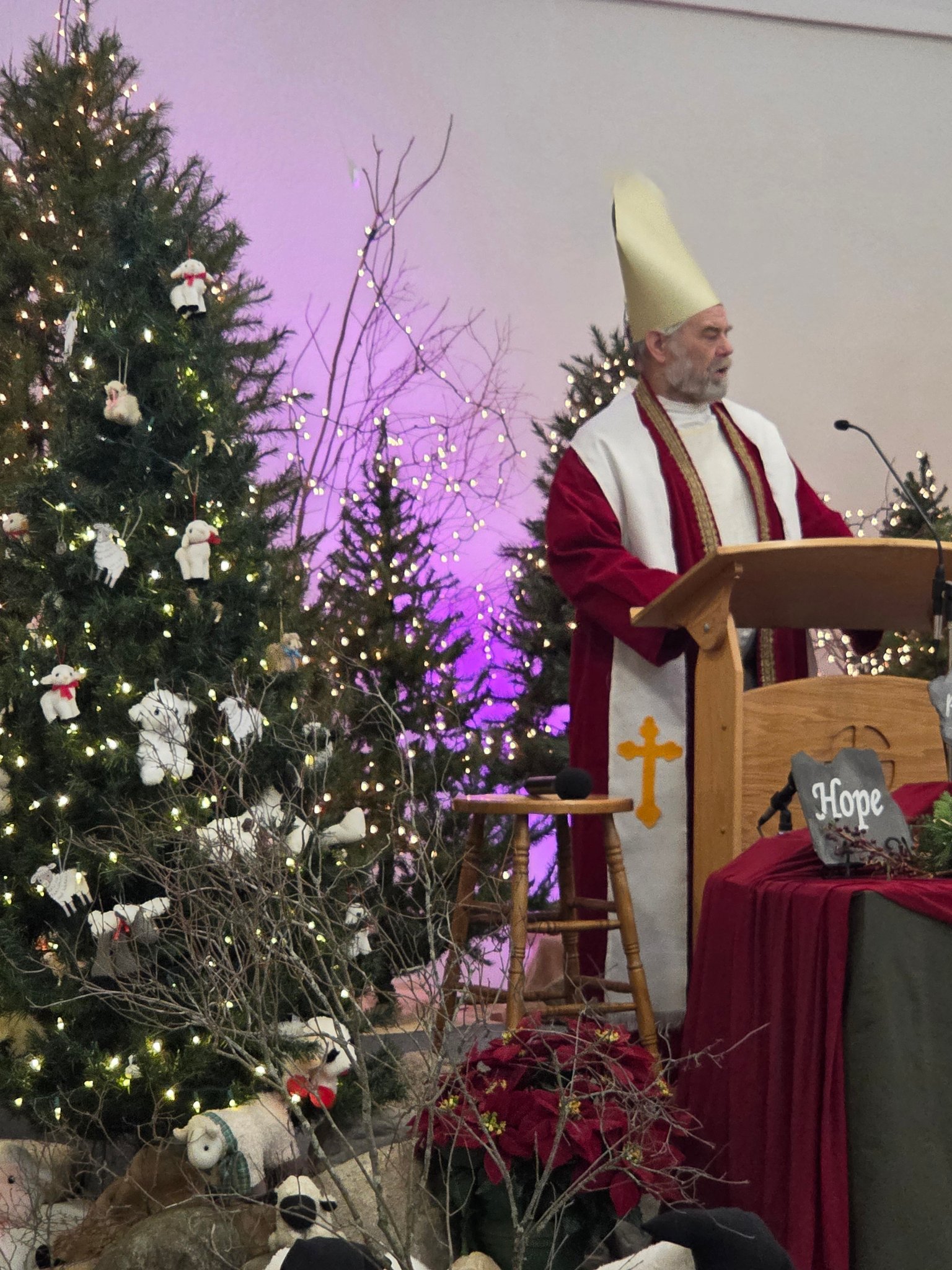 Salem - St.Nicholas,Bishop of Myra (Ron Ritchey-Moore) was at church ...