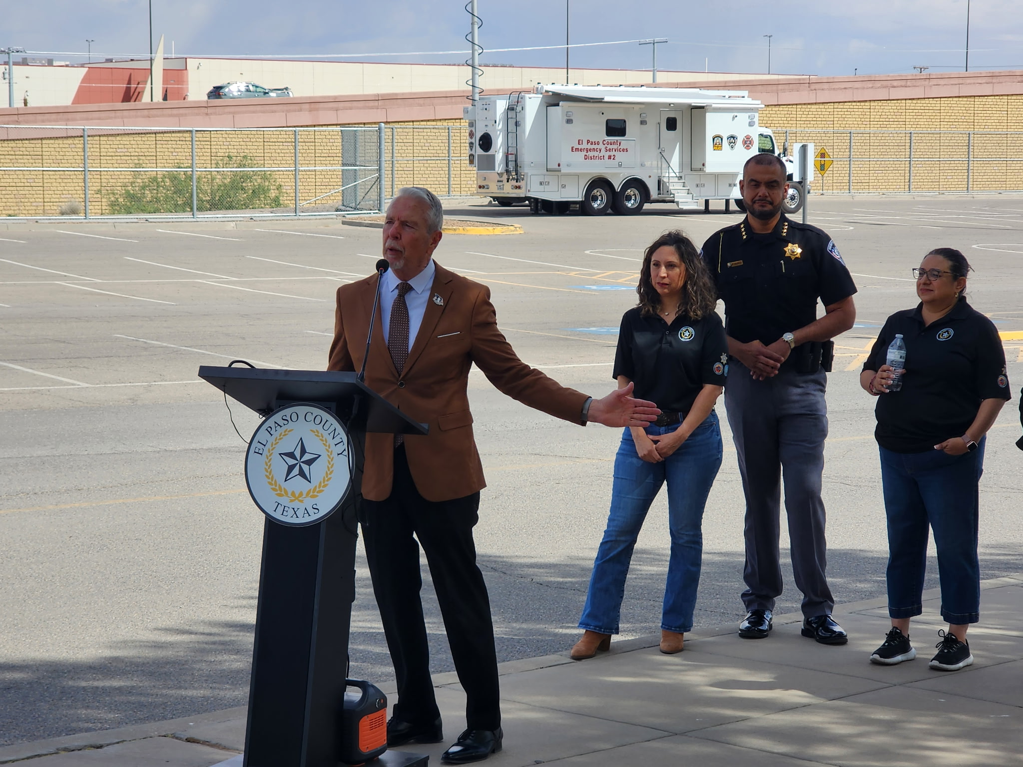El Paso County... - El Paso County Judge Ricardo Samaniego