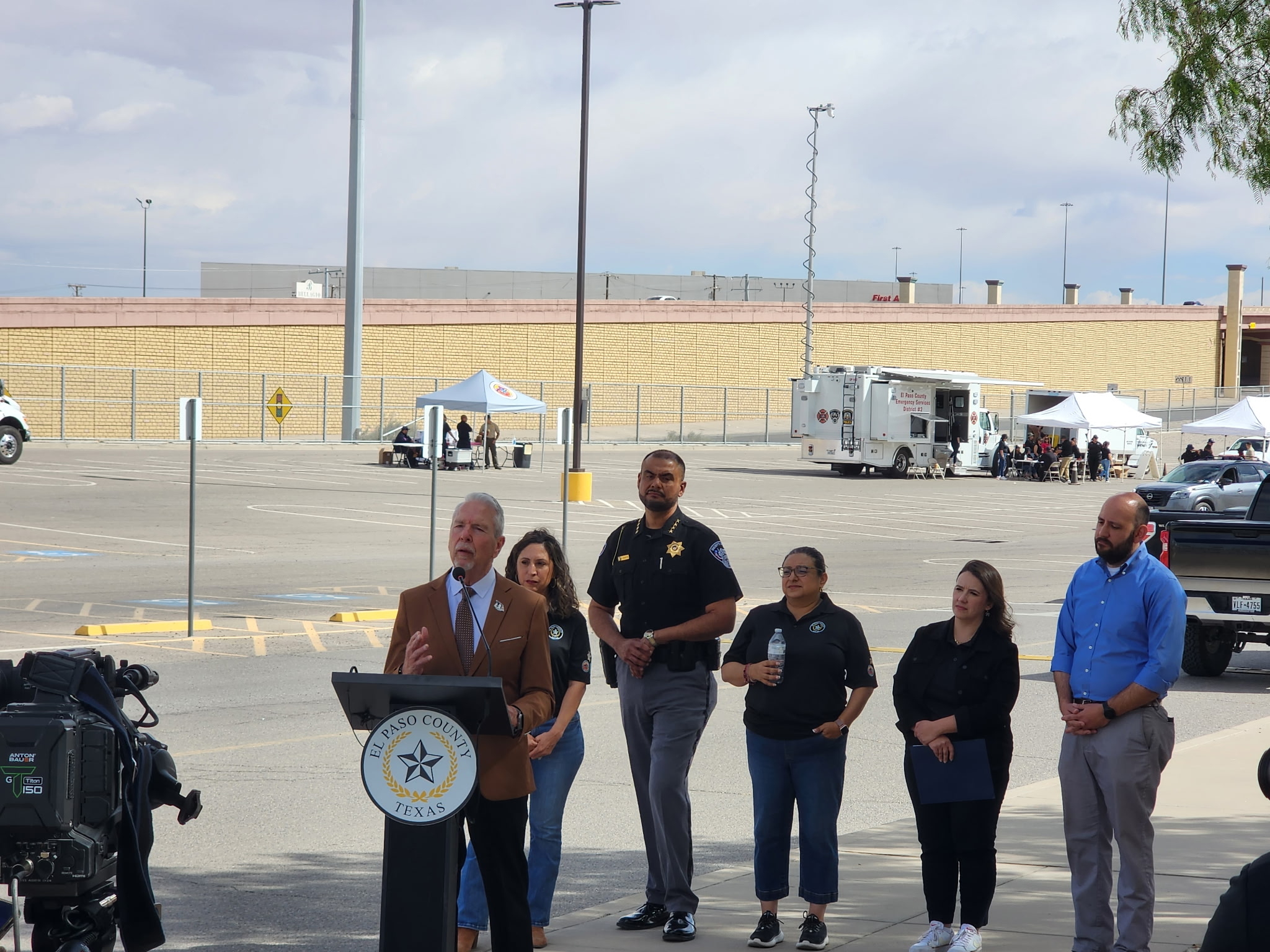El Paso County... - El Paso County Judge Ricardo Samaniego