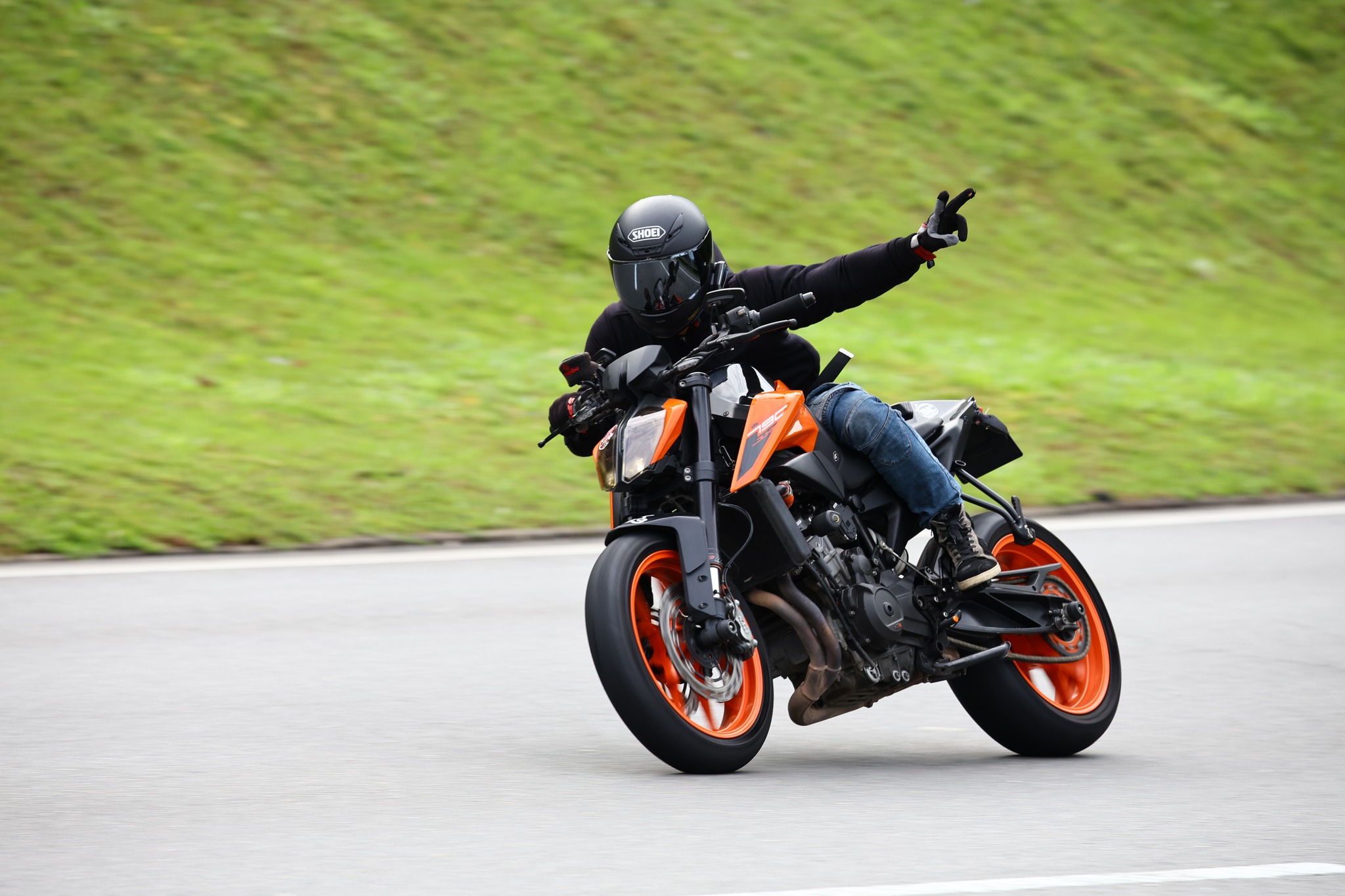 KTM Malaysia - KTM 790 DUKE I The Scalpel The 790 Duke features ride-by ...